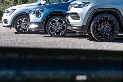 Jeep Compass e-Hybrid vs KIA Niro Hybrid vs Renault Arkana E-Tech